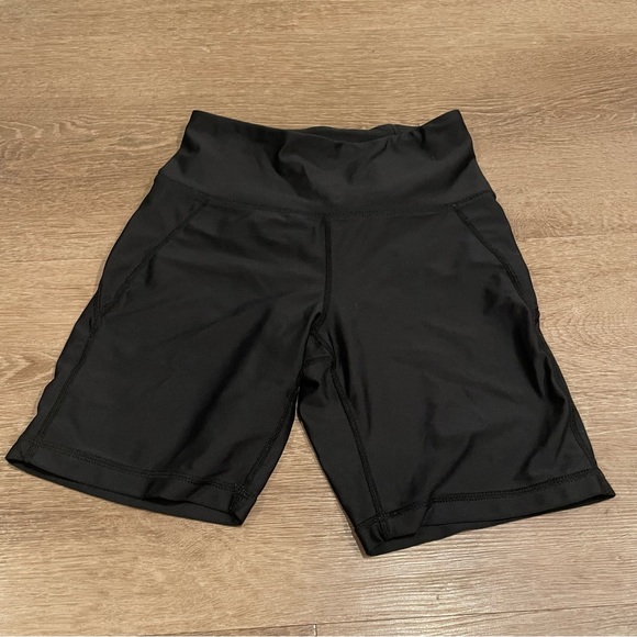 refuge Pants - Refuge biker shorts black small